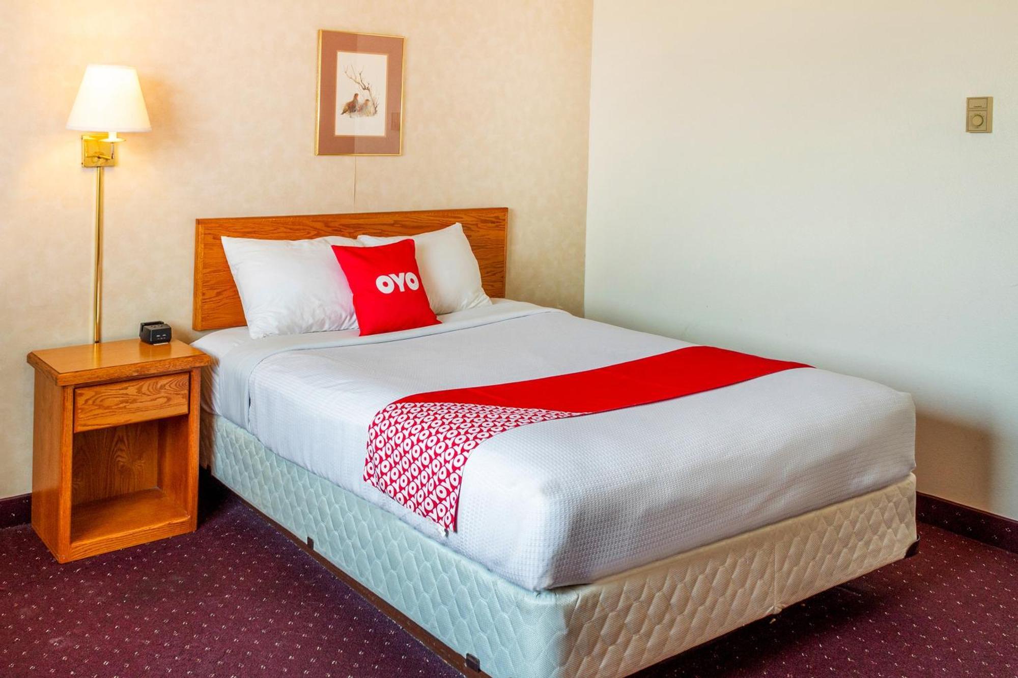 Oyo Hotel Shelby Mt Hwy 2 & I-15 Zewnętrze zdjęcie