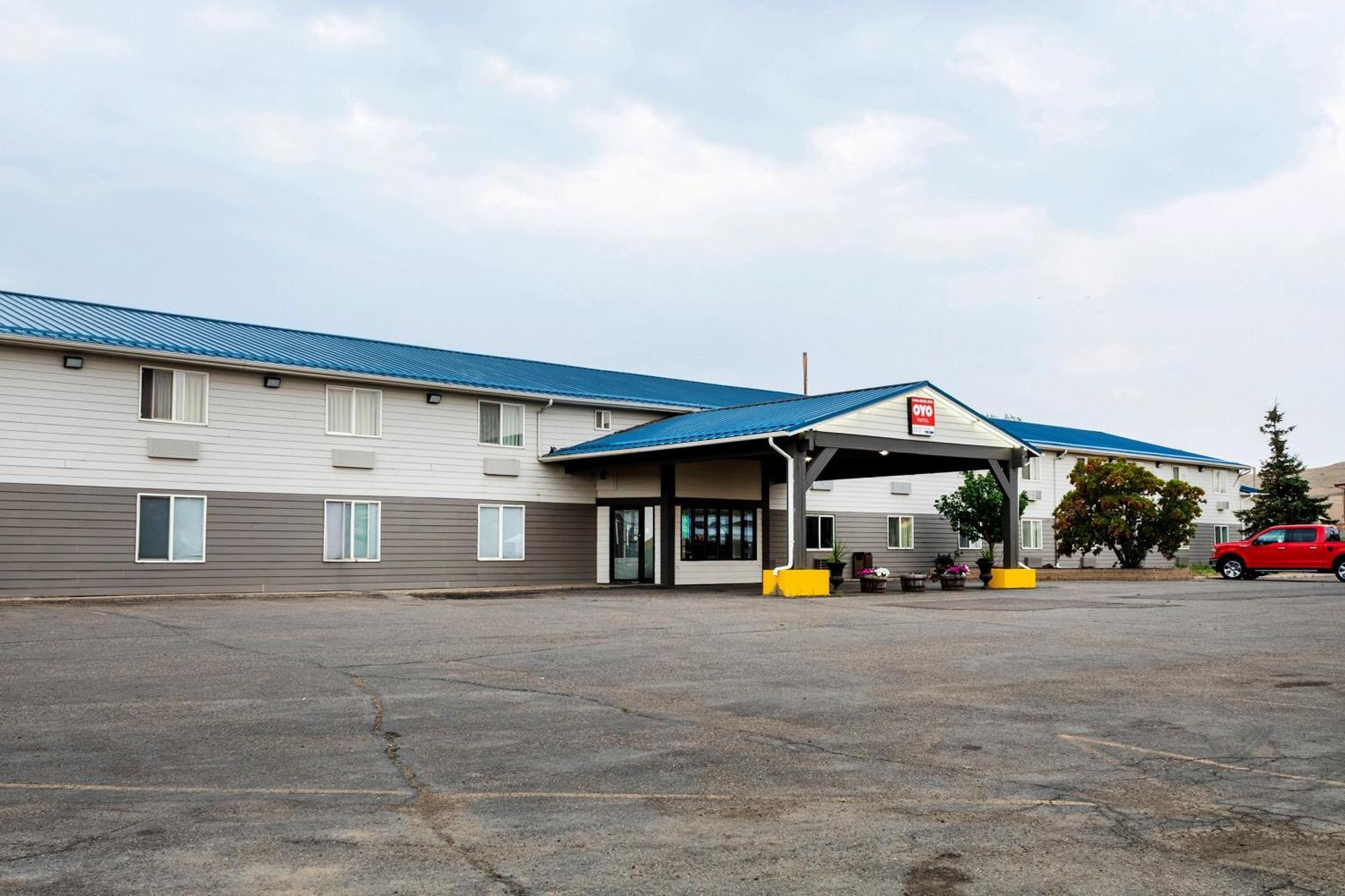 Oyo Hotel Shelby Mt Hwy 2 & I-15 Zewnętrze zdjęcie