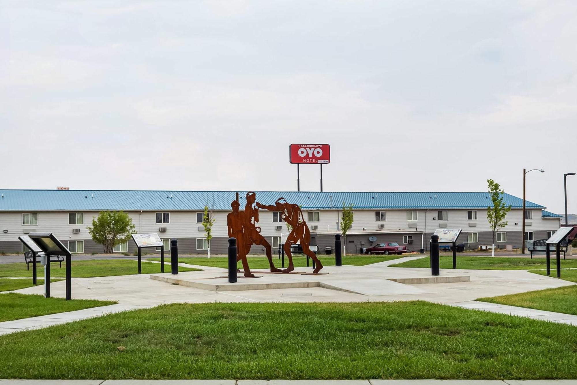 Oyo Hotel Shelby Mt Hwy 2 & I-15 Zewnętrze zdjęcie